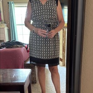 Elegant Black and Tan Geometric Dress